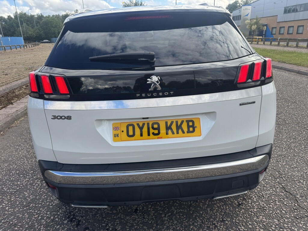Peugeot 3008 1.2 Puretech Gt Line White #5