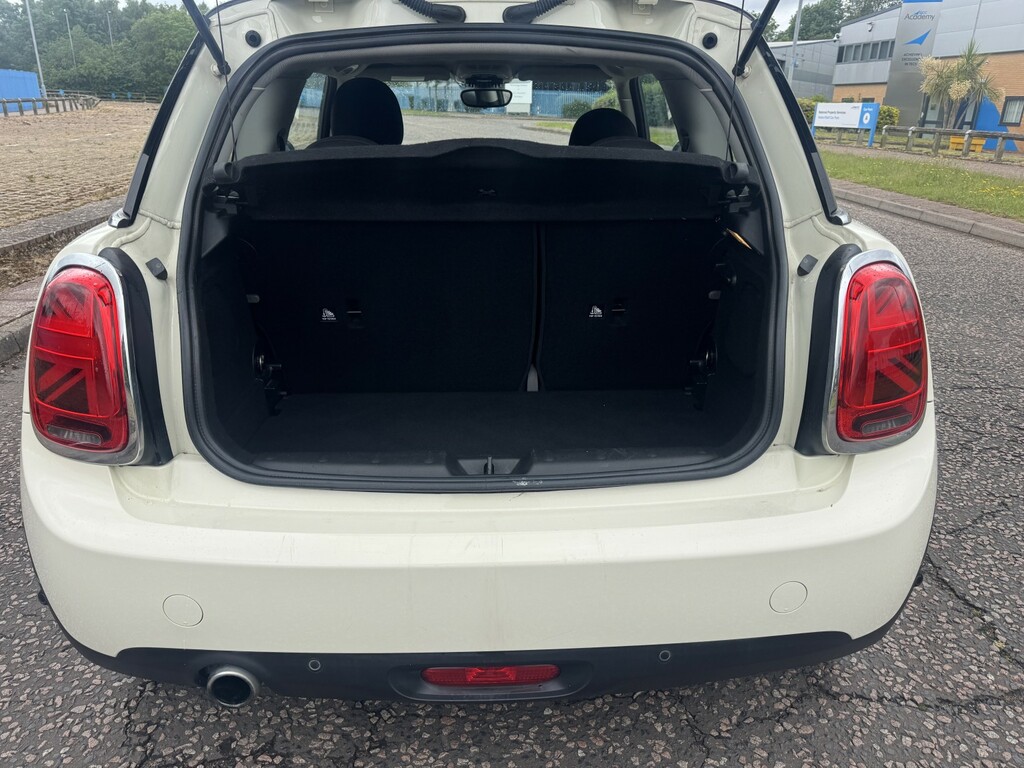 Mini Hatch 1.5 Cooper II 2018 Green #14