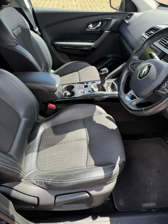 Renault Kadjar Signature Nav Silver #23