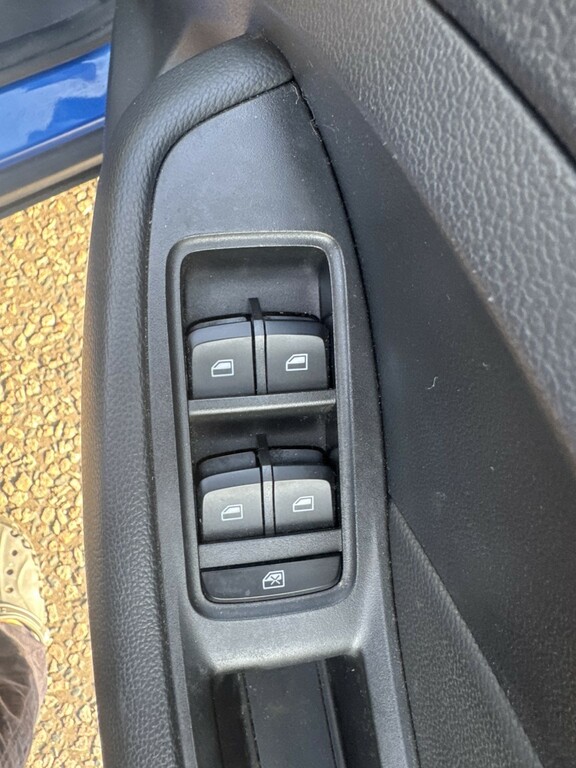 MG ZS 44.5Kwh Exclusive Suv 143 Ps Blue #19