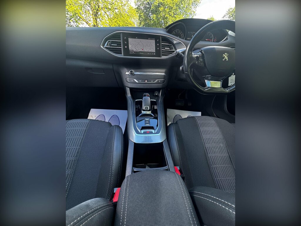 Peugeot 308 SW Active Red #39