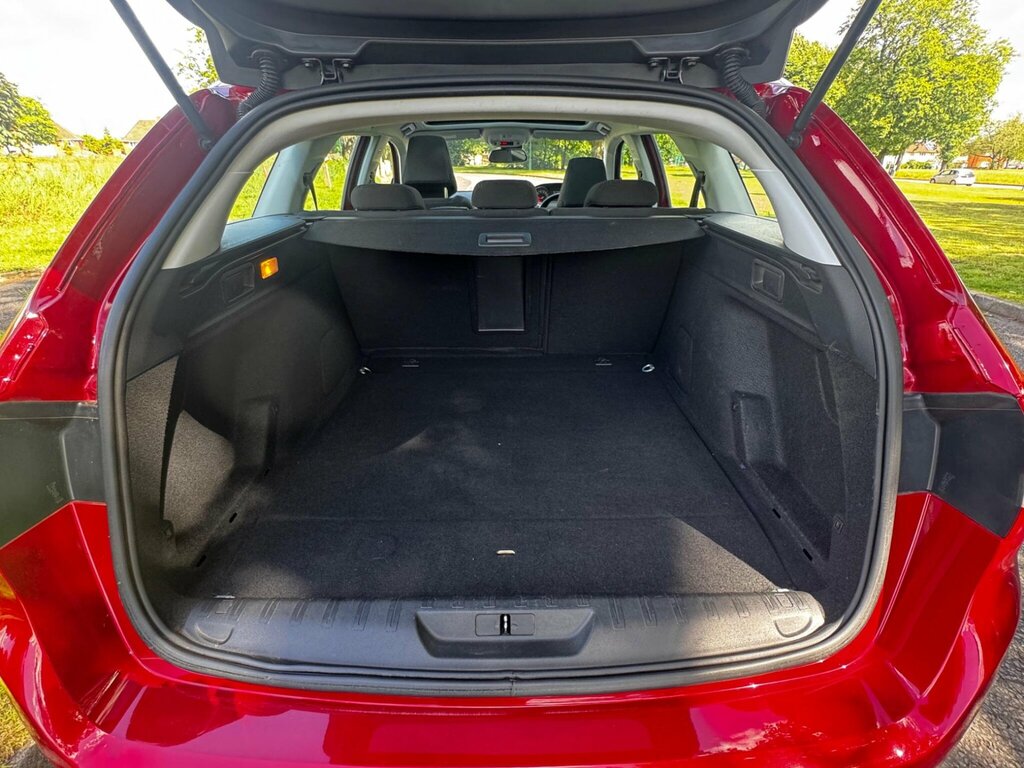Peugeot 308 SW Active Red #63