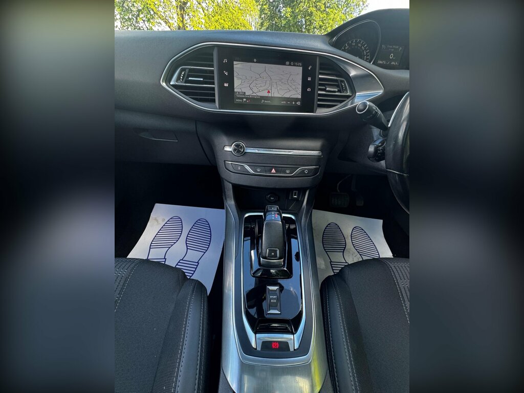 Peugeot 308 SW Active Red #37