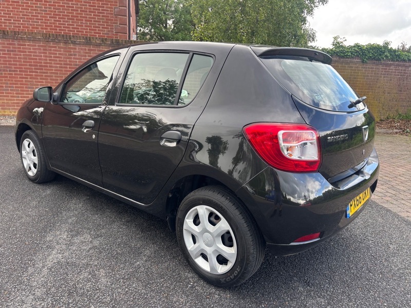 Dacia Sandero Ambiance Black #6