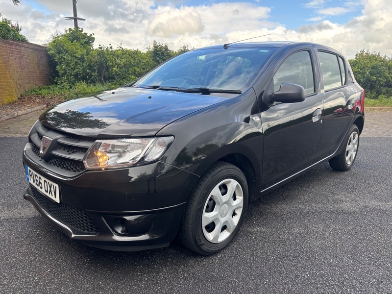 Dacia Sandero Ambiance Black #2