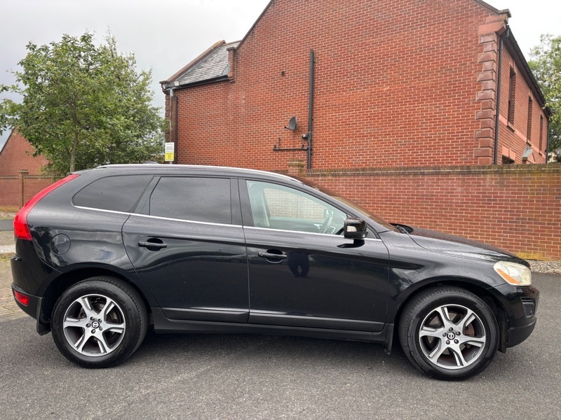 Volvo XC60 D3drive Se Lux NA11DTO Black #4