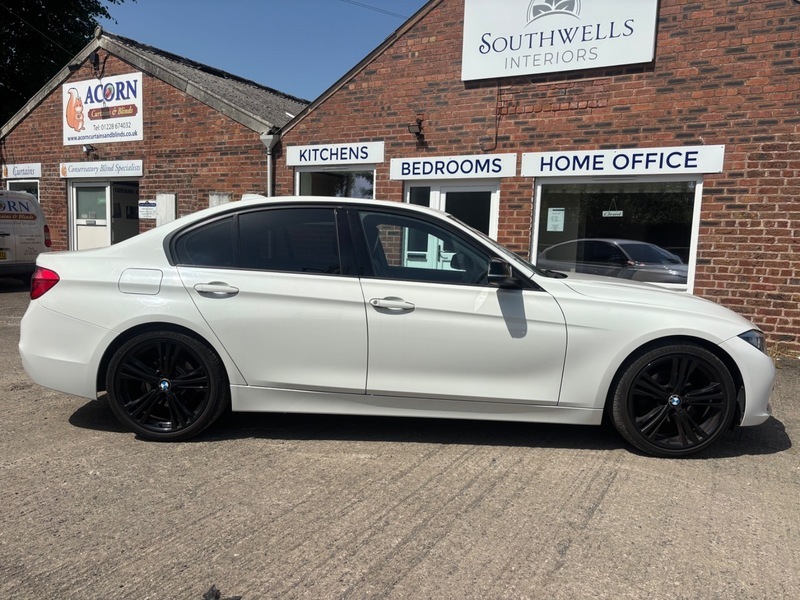 BMW 3 Series 320D Sport YK66LKZ White #5