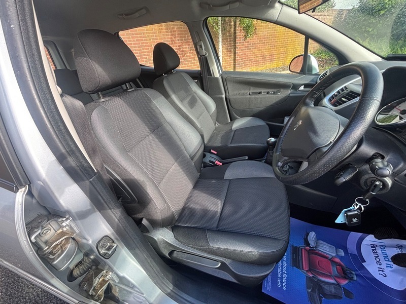 Peugeot 207 SW Sw Active Black #12