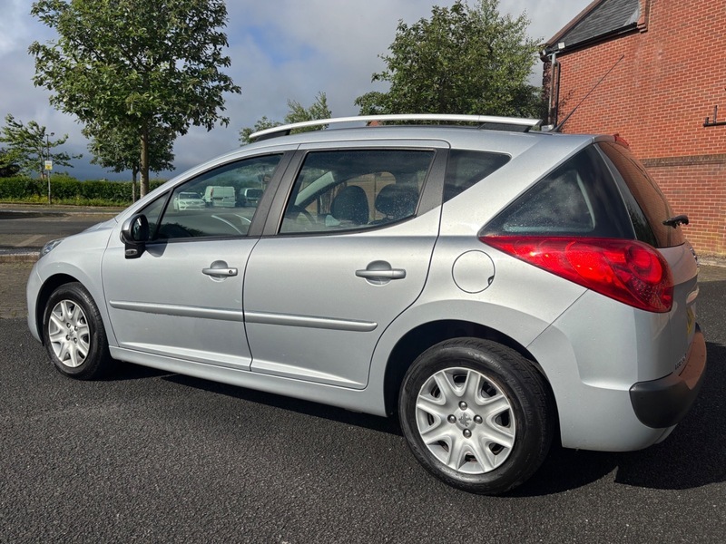 Peugeot 207 SW Sw Active Black #9