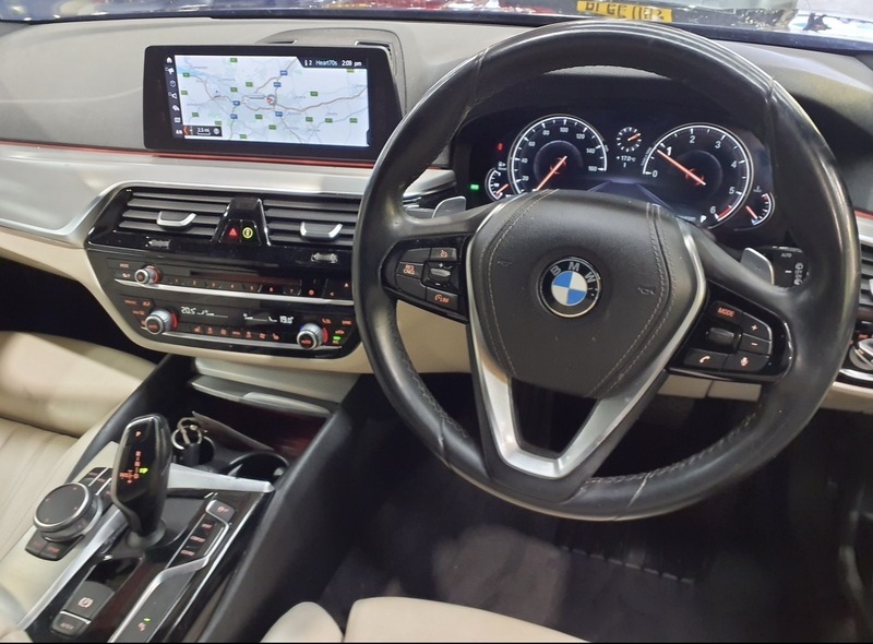 BMW 5 Series 520D Se Touring Blue #4