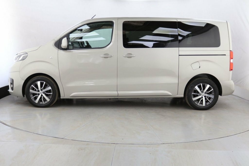 Toyota Proace Verso 2L Family Silver #4