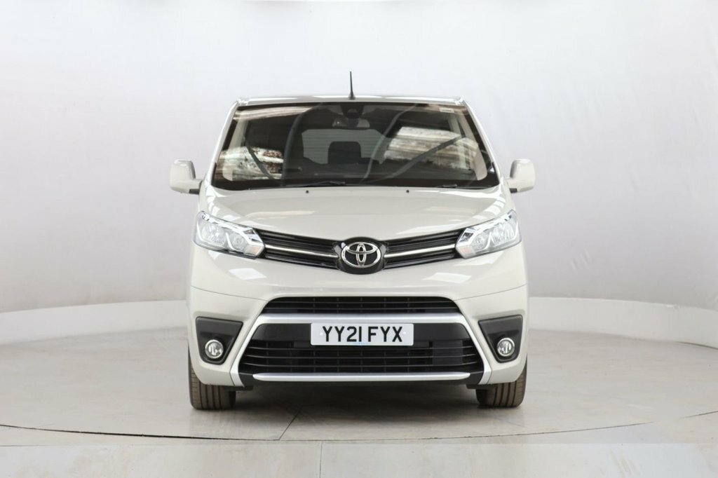 Toyota Proace Verso 2L Family Silver #2