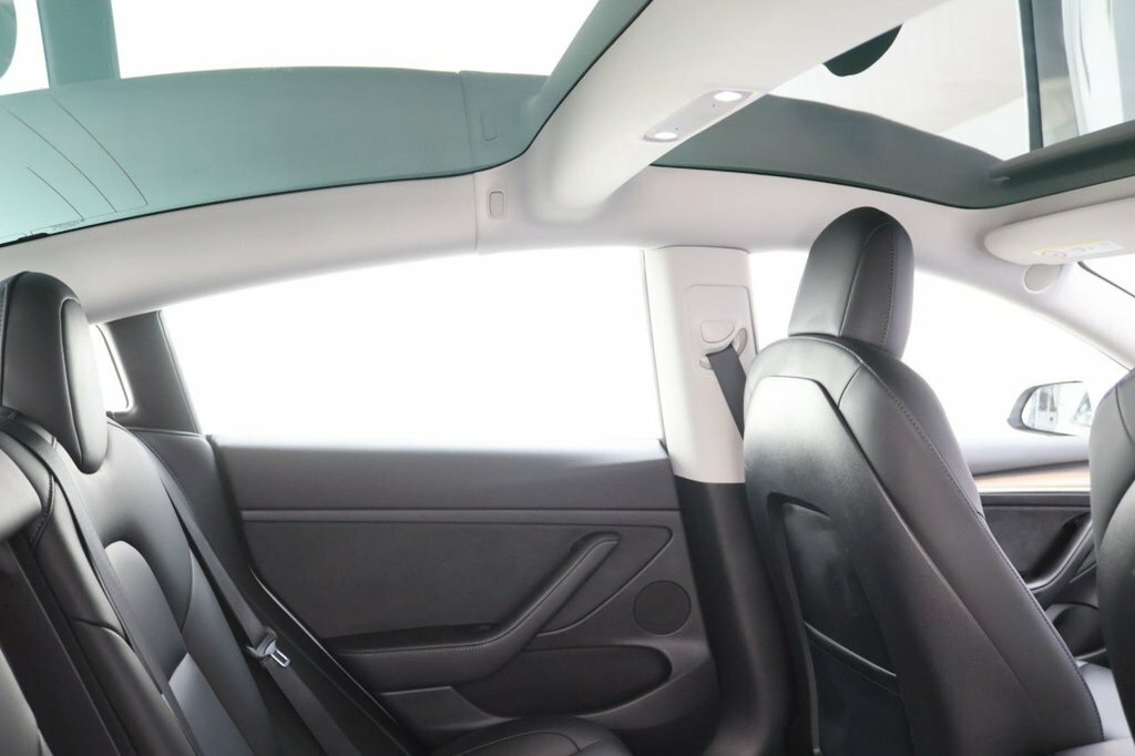 Tesla Model 3 Saloon BD71HXJ White #2
