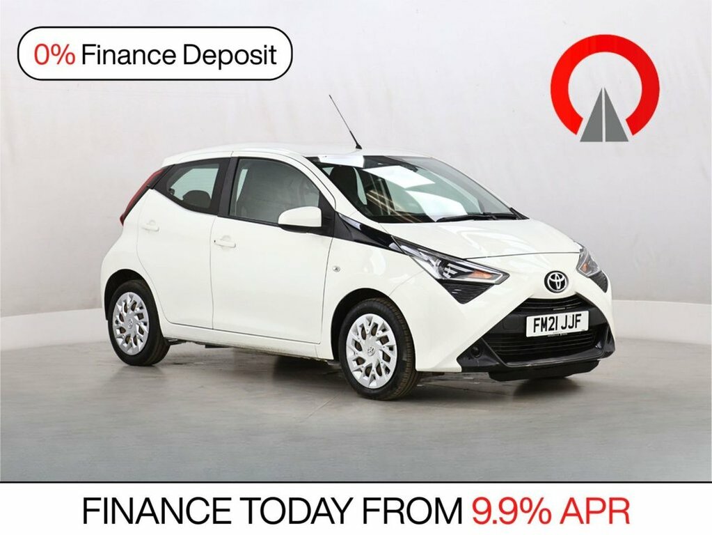 Toyota Aygo 1L X-play FM21JJF White