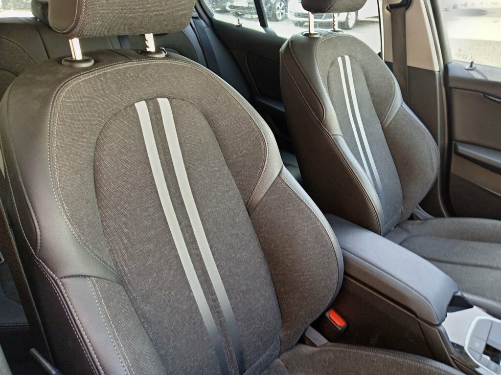 BMW 1 Series 1.5L Sport DF23AYJ Black #4