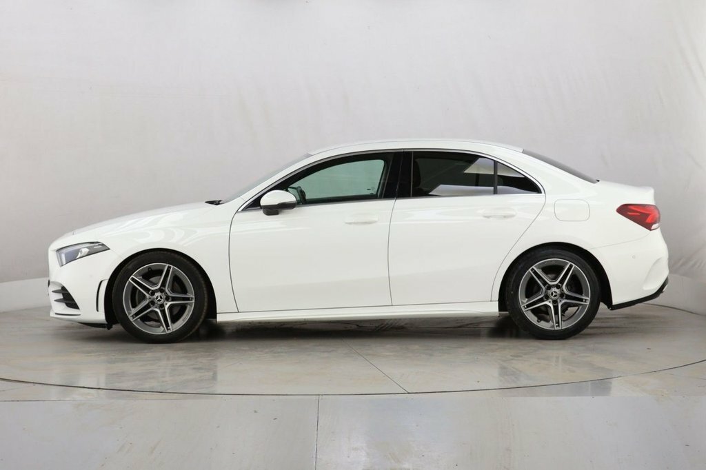 Mercedes-Benz A Class 1.3L Amg Line MV21RDU White #4