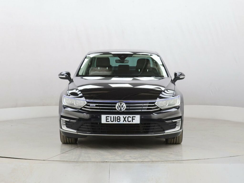 Volkswagen Passat 1.4L Gte Black #3