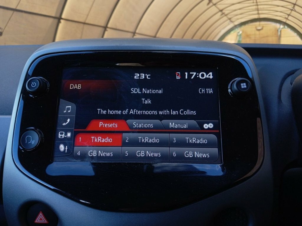 Toyota Aygo 1L X-play FG71GZE Grey #5