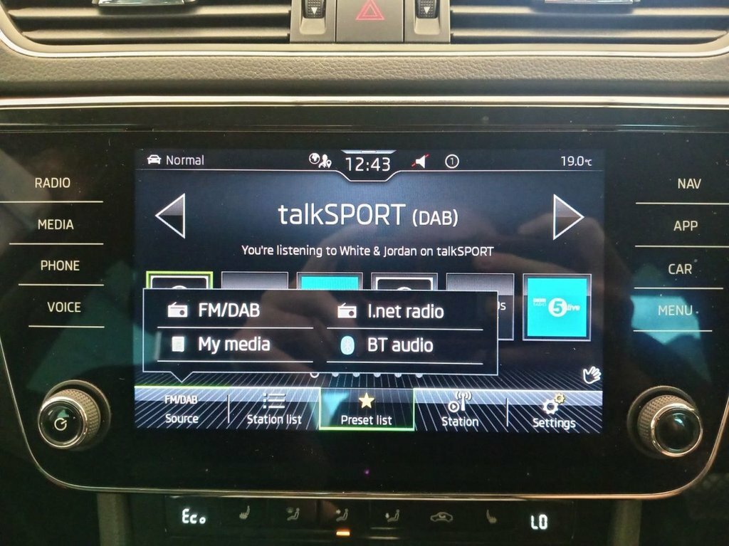 Skoda Superb 1.4L Se Technology AJ71CZB Blue #6