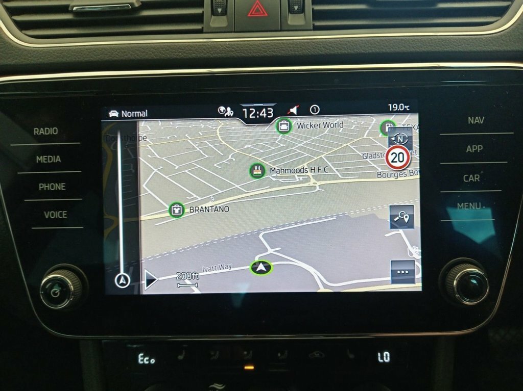 Skoda Superb 1.4L Se Technology AJ71CZB Blue #4