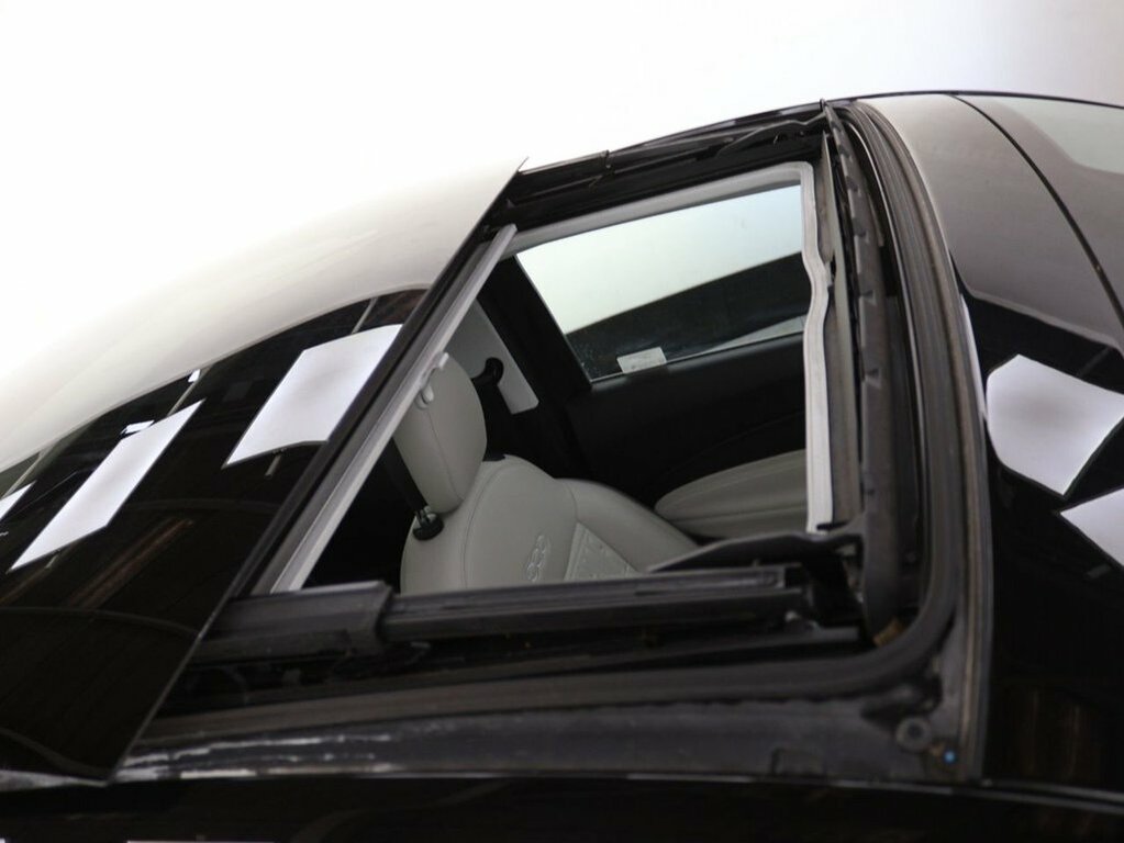 Fiat 500E Hatchback Black
