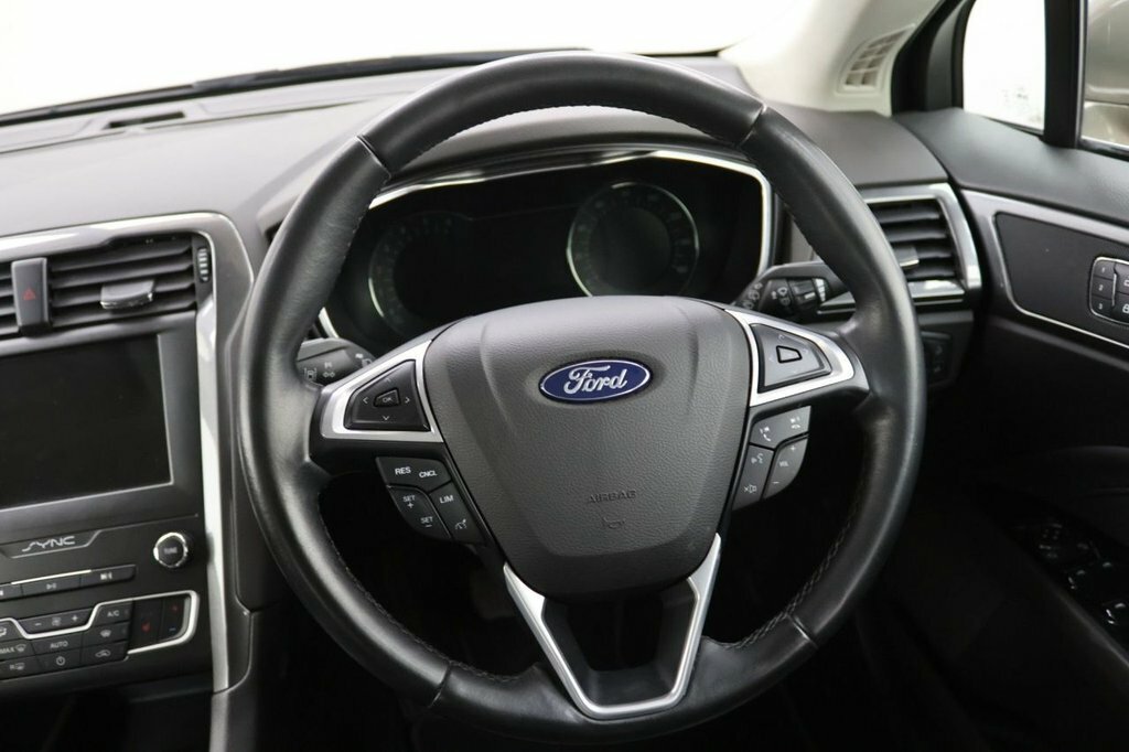 Ford Mondeo 2.0 Hybrid Vignale Blue #16