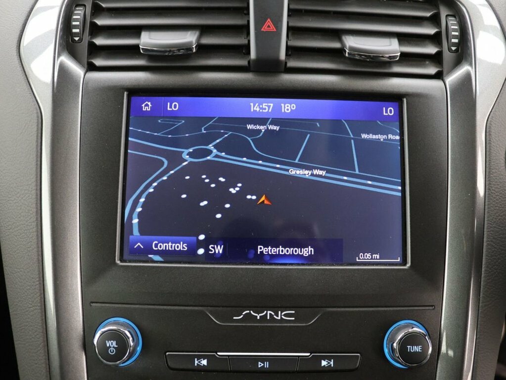 Ford Mondeo 2.0 Hybrid Vignale Blue #10
