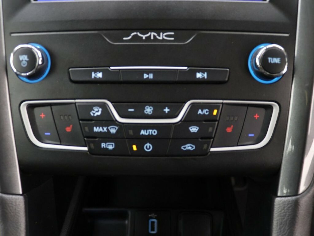 Ford Mondeo 2.0 Hybrid Vignale Blue #13