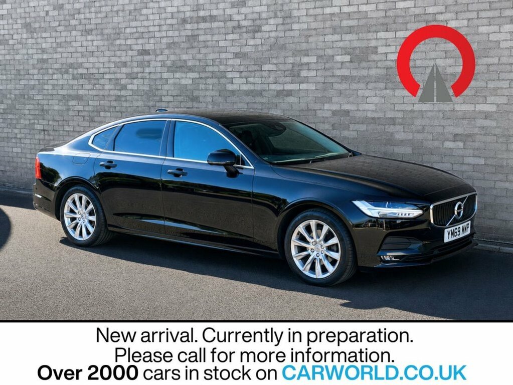 Volvo S90 2L Momentum Plus Black