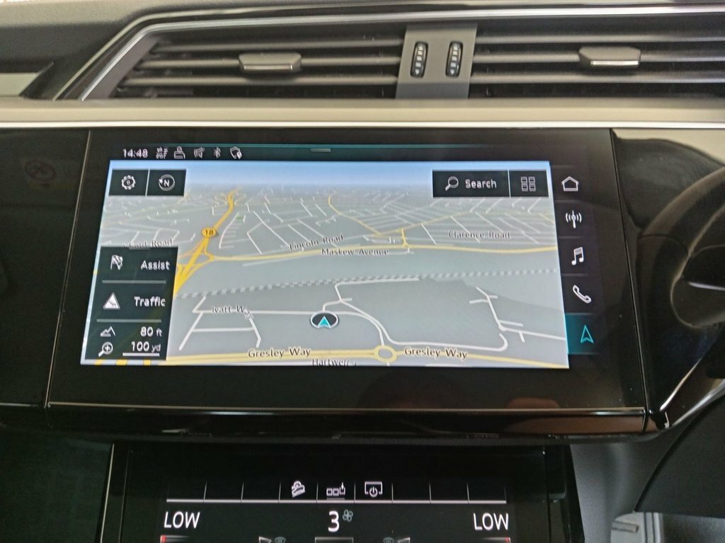 Audi E-tron Suv NA20NCN White #5