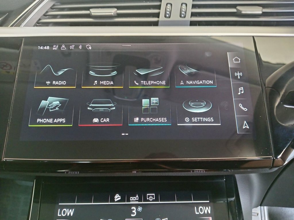 Audi E-tron Suv NA20NCN White #6