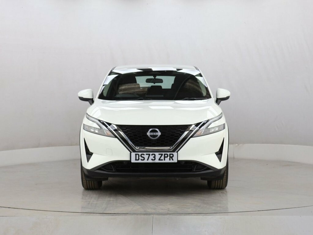 Nissan Qashqai 1.3L Acenta Premium White #3