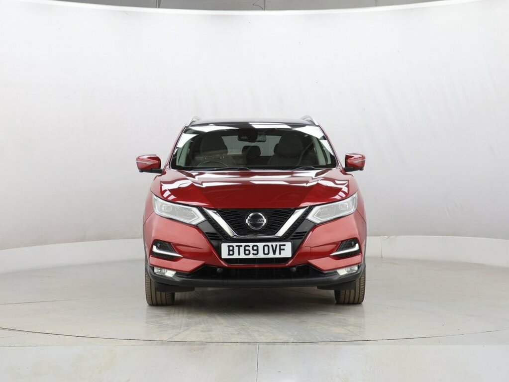Nissan Qashqai 1.3L Tekna BT69OVF Red #3