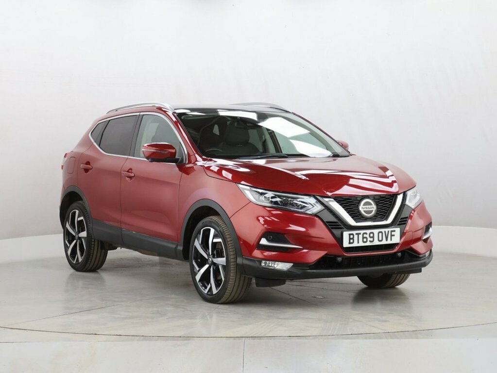 Nissan Qashqai 1.3L Tekna BT69OVF Red #2
