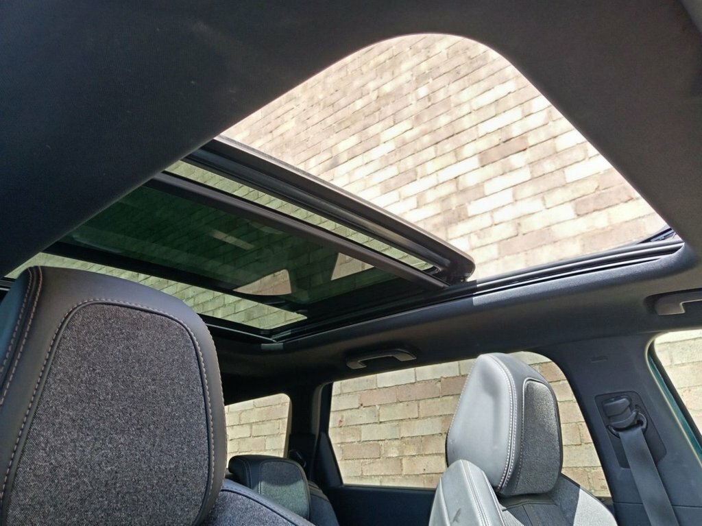 Peugeot 5008 1.2L Gt Line Premium Green #3