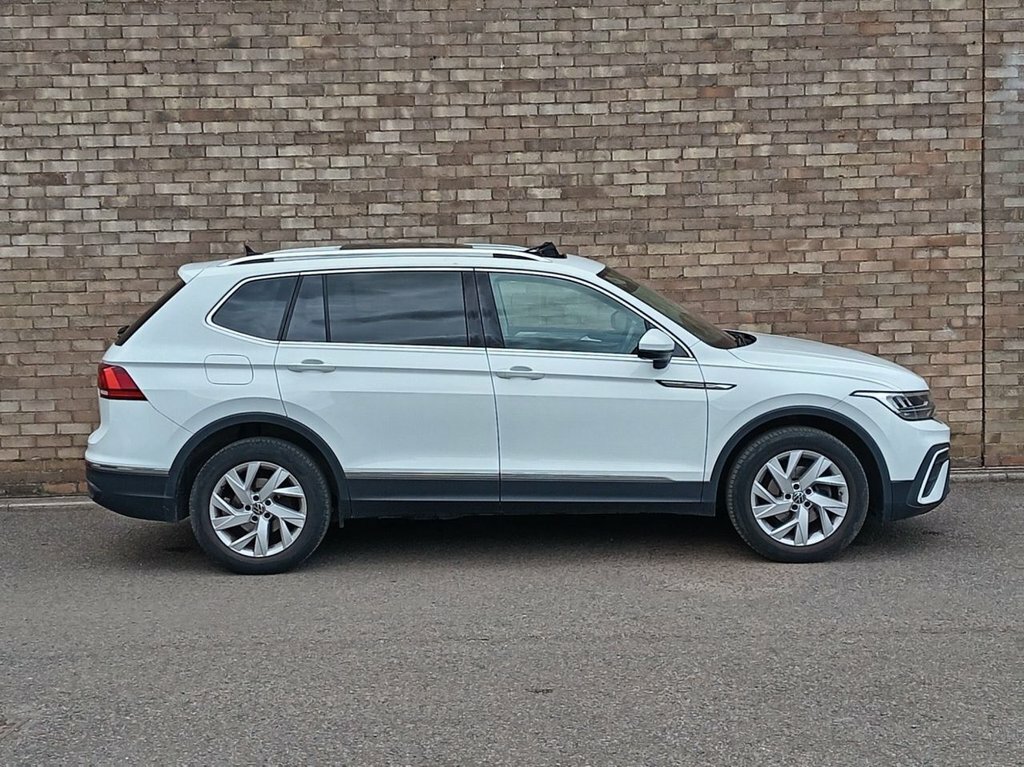 Volkswagen Tiguan Allspace 1.5L Life YF72WKC White #3