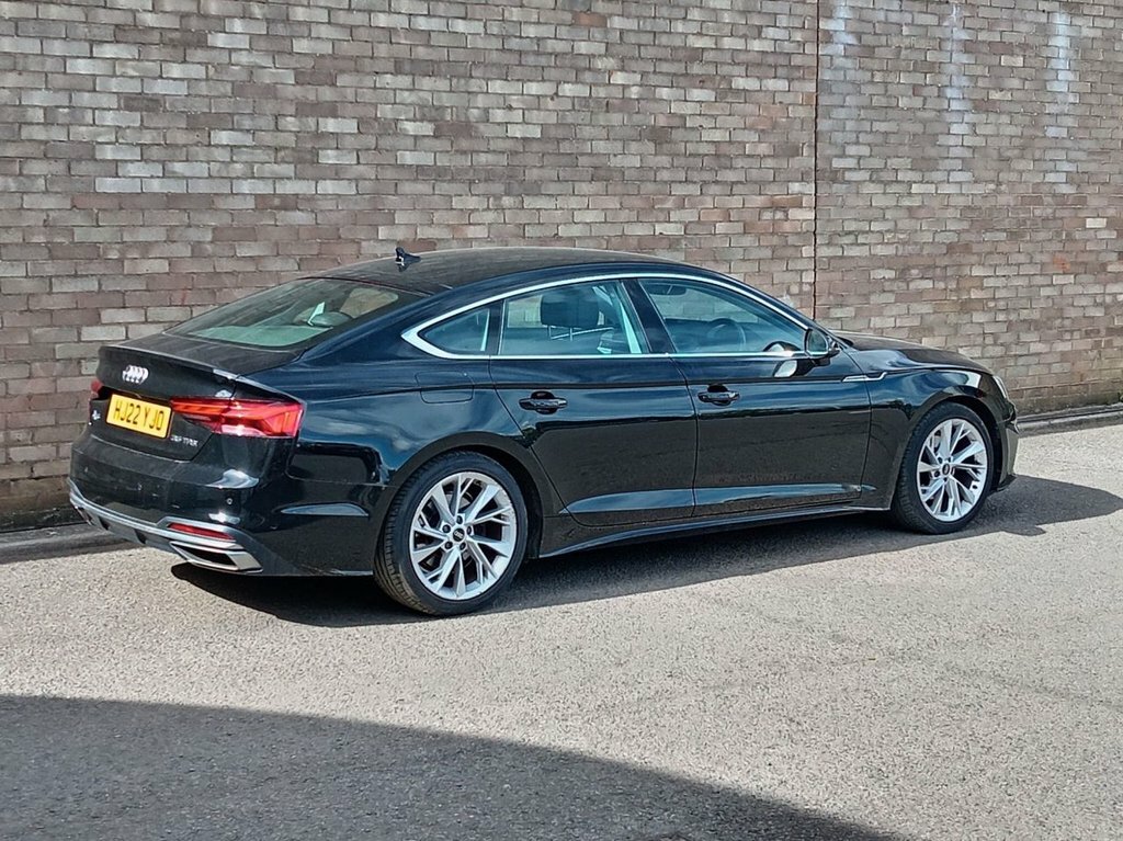 Audi A5 2L Sport HJ22YJO Black #4