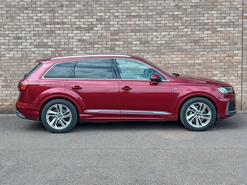 Audi Q7 3L S Line KW21HKL Red #3