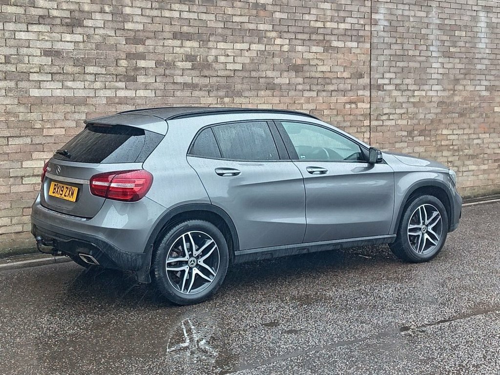 Mercedes-Benz GLA Class 1.6L Urban Edition Grey #4