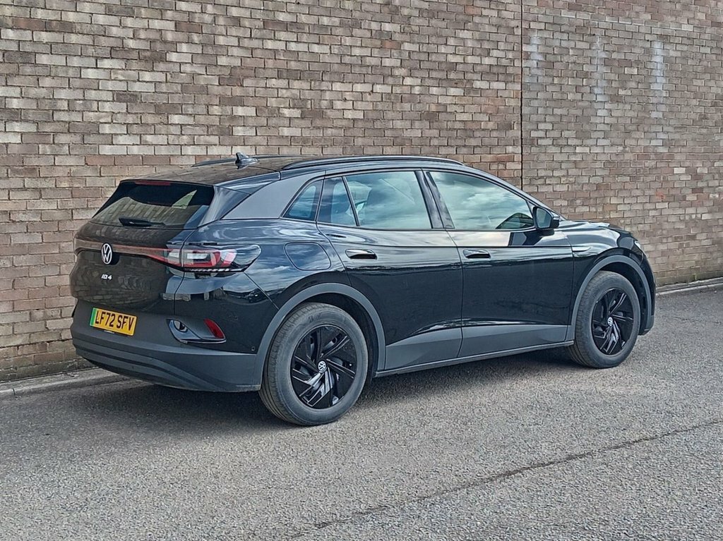 Volkswagen ID.4 Suv LF72SFV Black #4