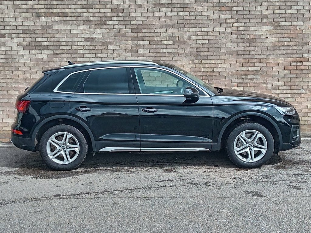 Audi Q5 2L Sport YS21NBM Black #3