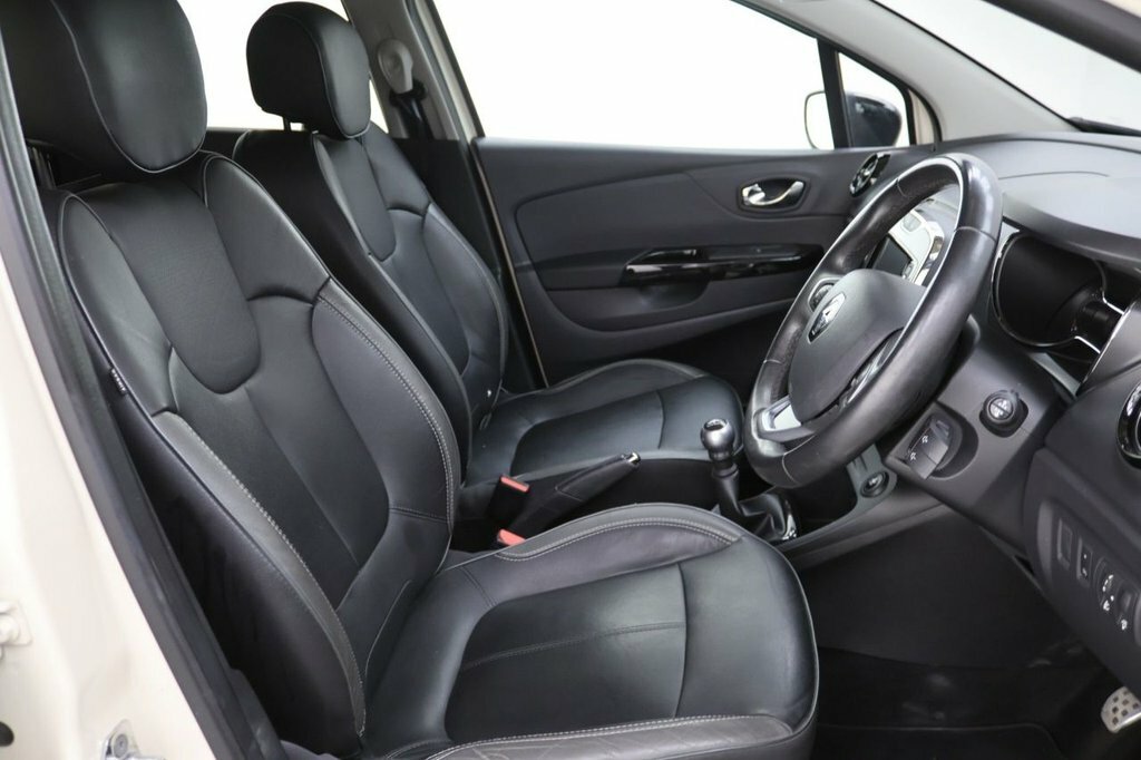Renault Captur  Red #13