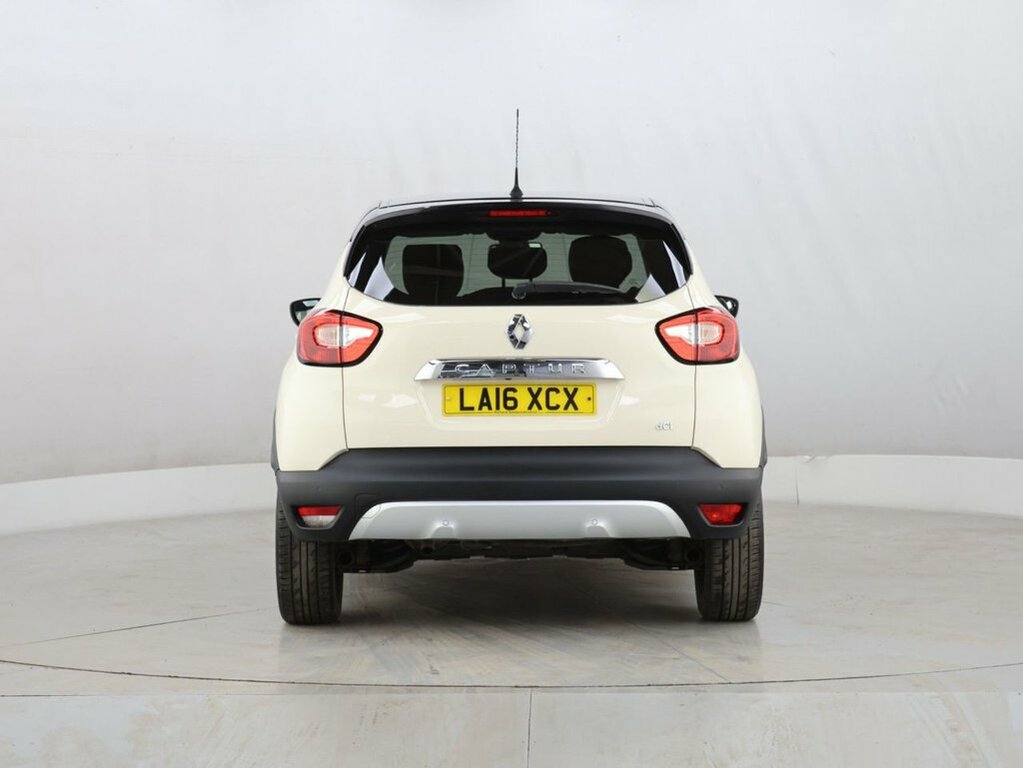 Renault Captur  Red #7