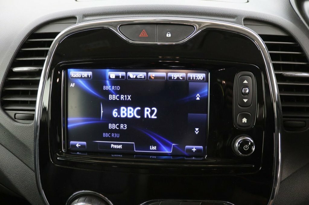 Renault Captur  Red #9