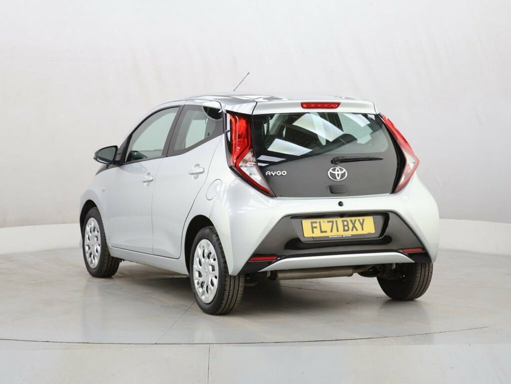 Toyota Aygo 1L X-play Silver #5