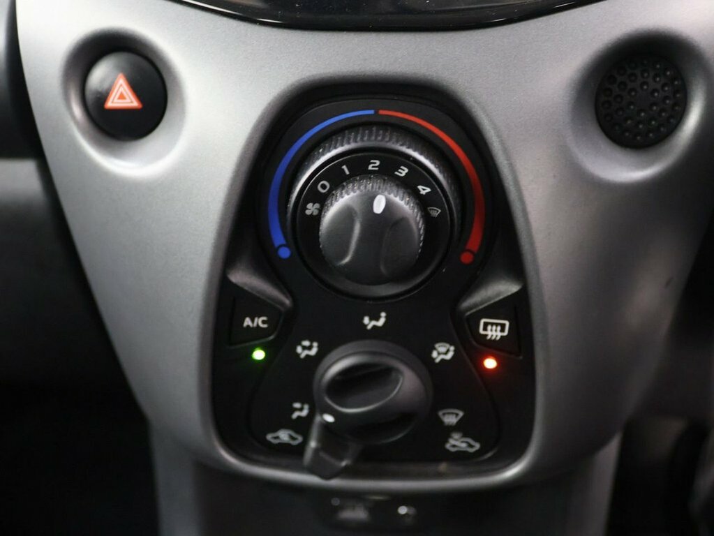 Toyota Aygo Hatchback Red #9