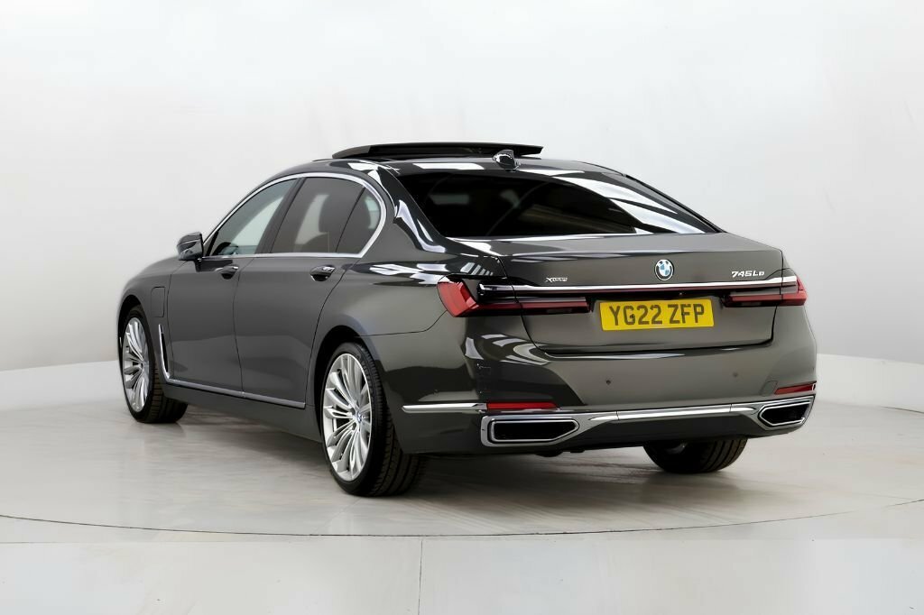 BMW 7 Series Saloon Grey #5