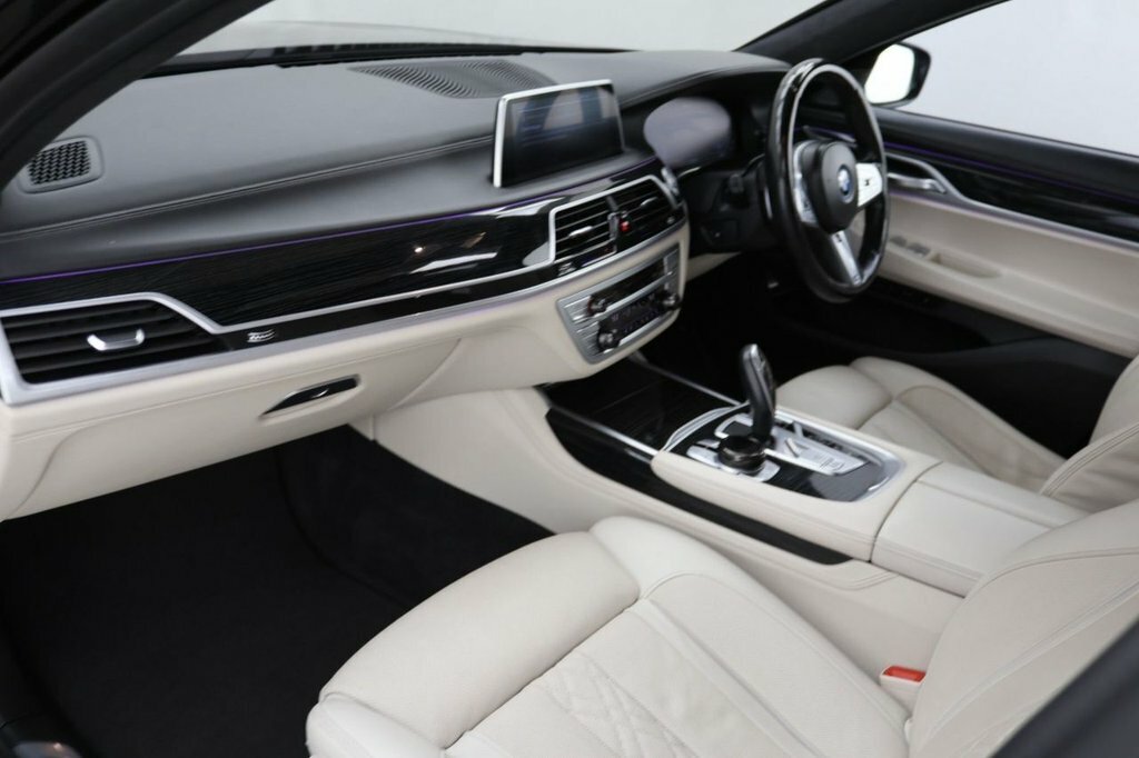 BMW 7 Series Saloon Black #31
