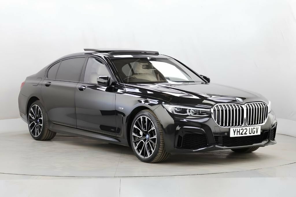 BMW 7 Series 3L M Sport Black #3