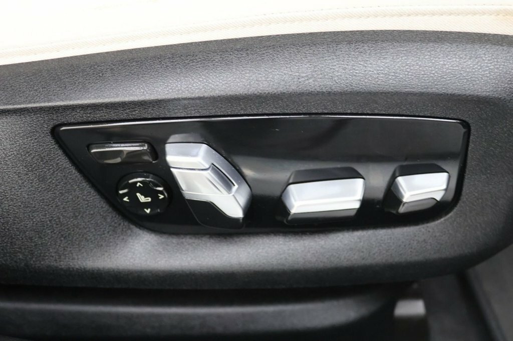 BMW 7 Series Saloon Black #36
